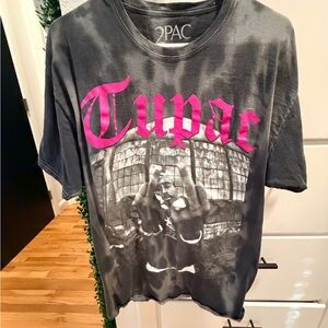 2PAC Women's Black Graphic Tee - Short Sleeve